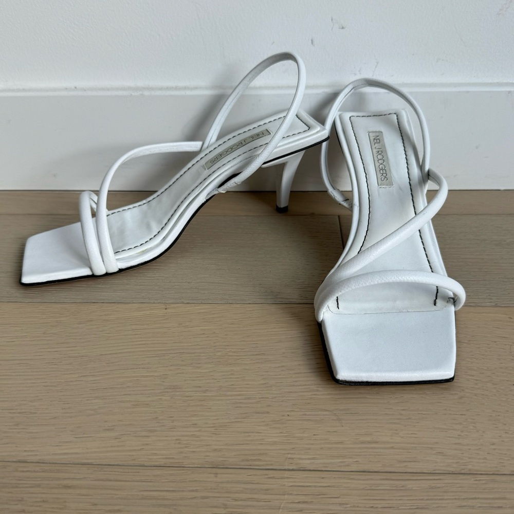 NEIL J RODGERS - WHITE JANEL SANDAL SIZE 39